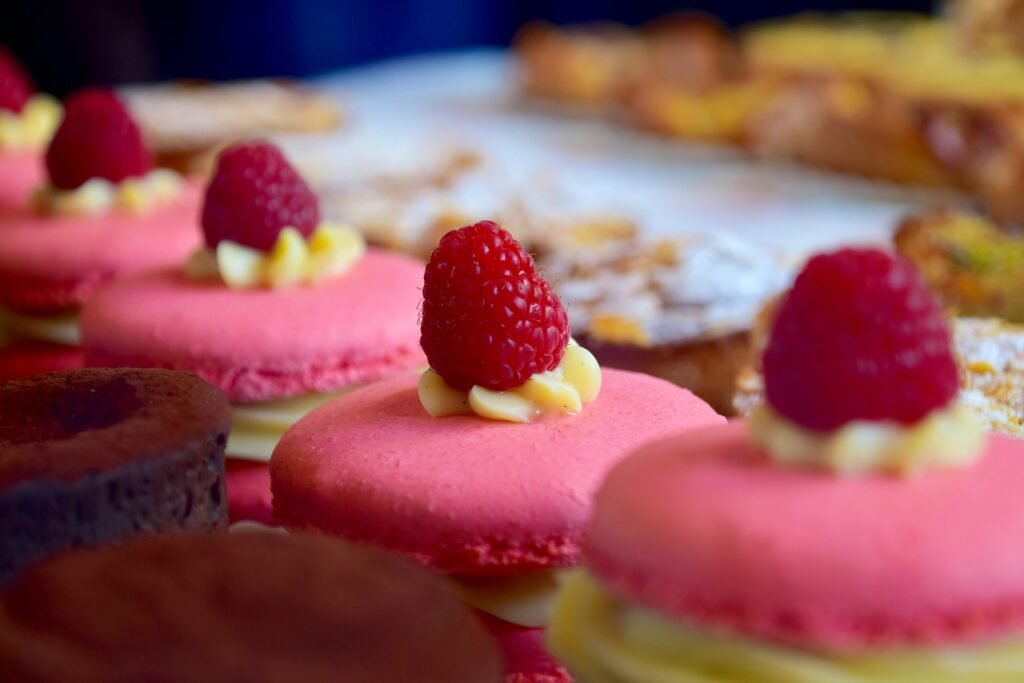 “Vegan raspberry pastries in Mumbai”